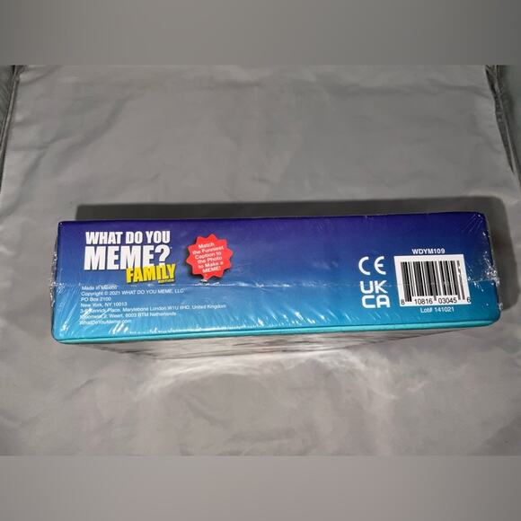 NEW WHAT DO YOU MEME? FAMILY EDITION SEALED CARD GAME - Picture 2 of 5